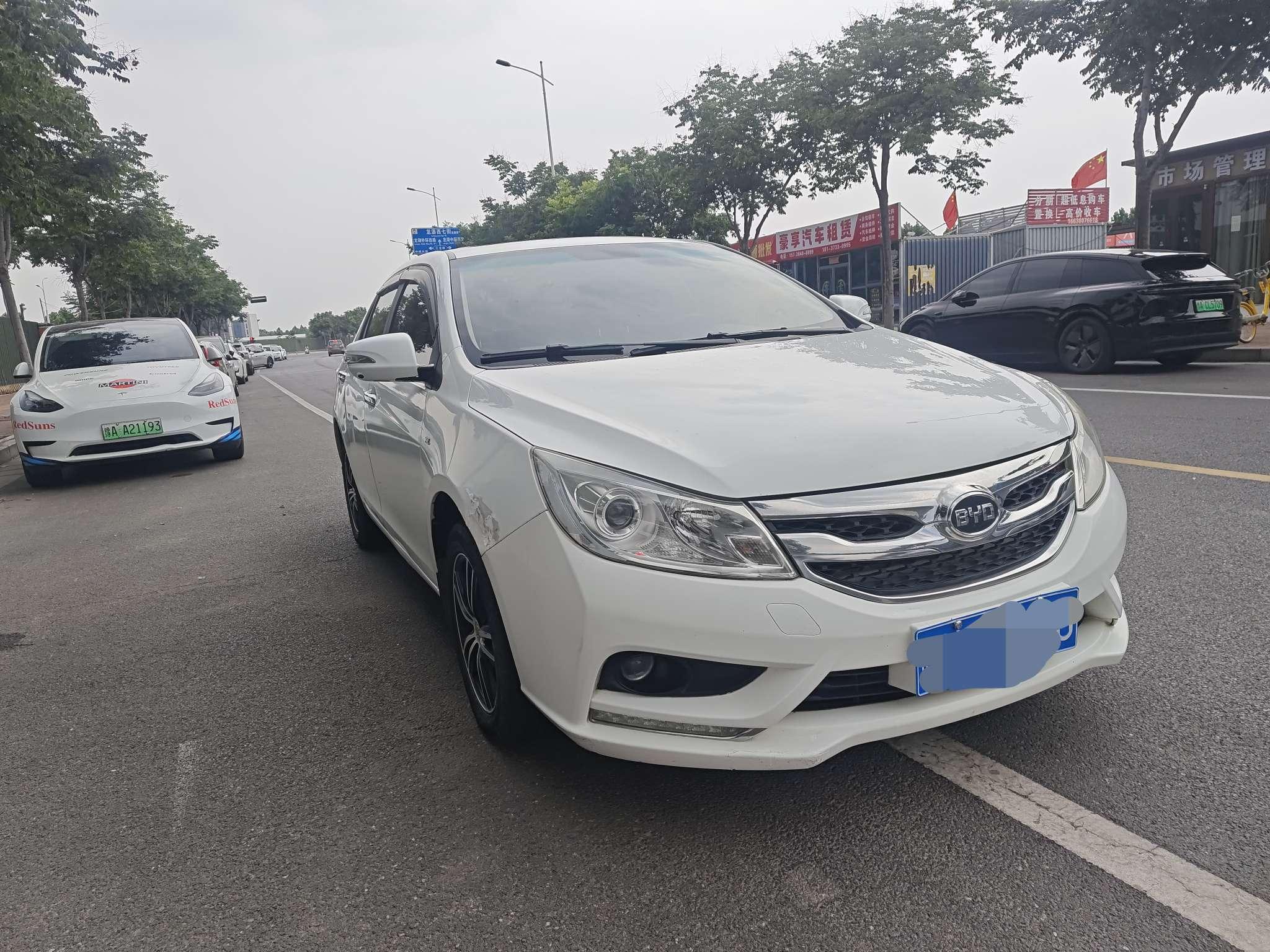 BYD Qin 2018 thumb 10