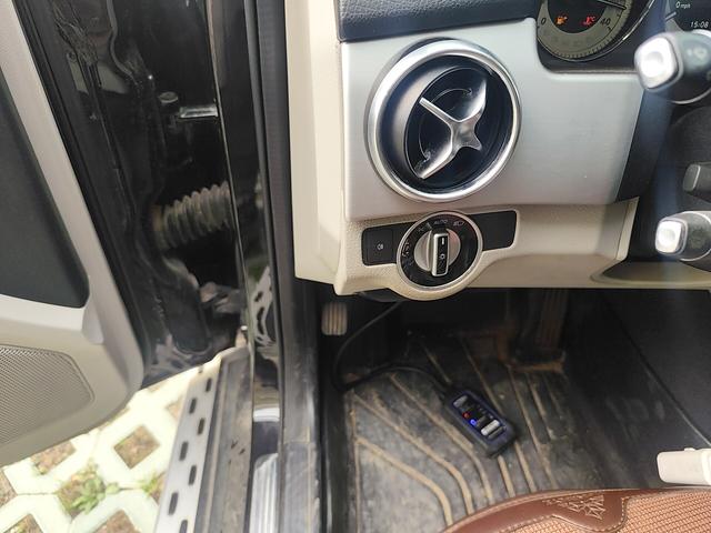 Mercedes-Benz GLK 2013 thumb 11