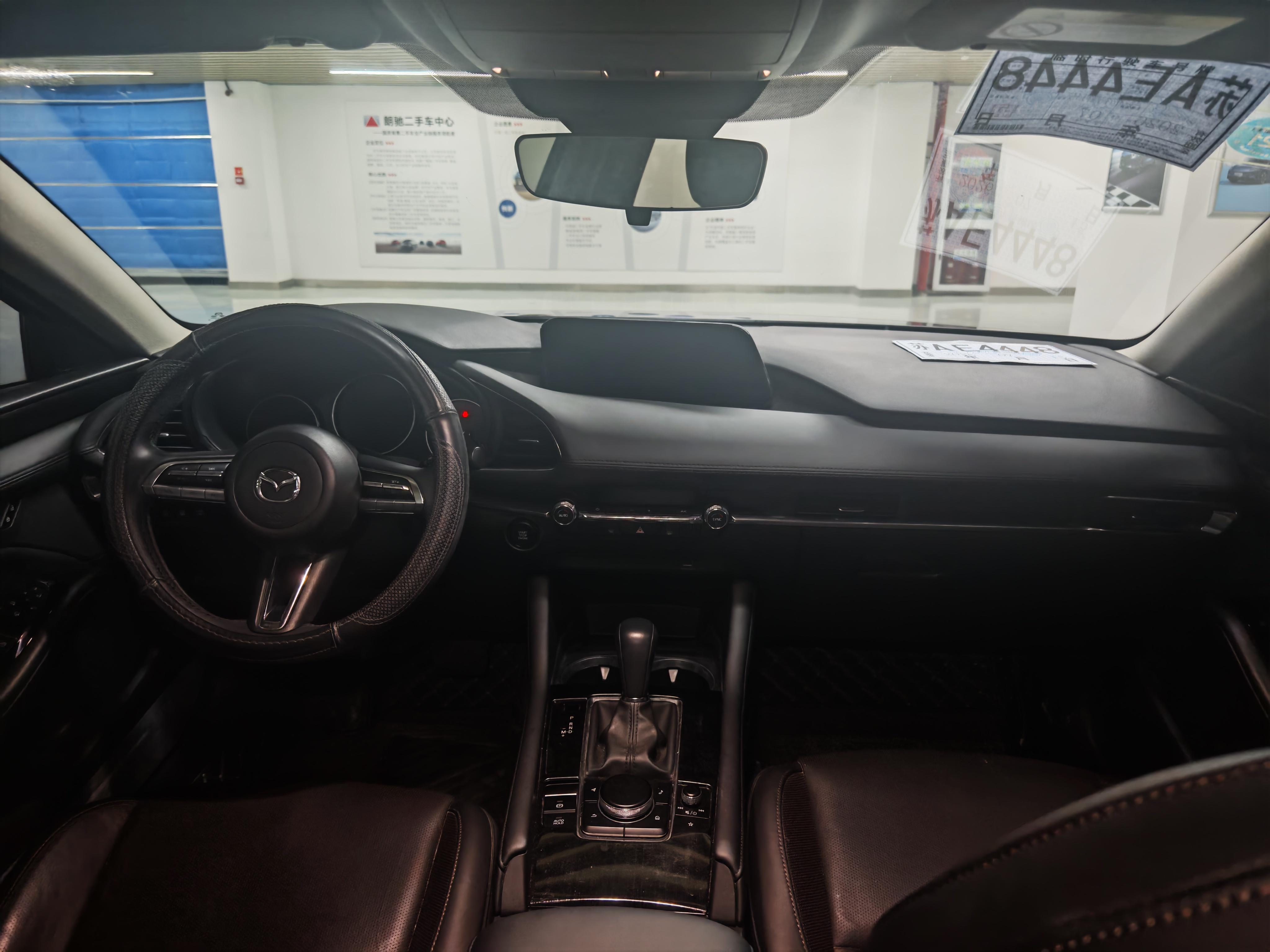 Mazda 3 2020 thumb 7