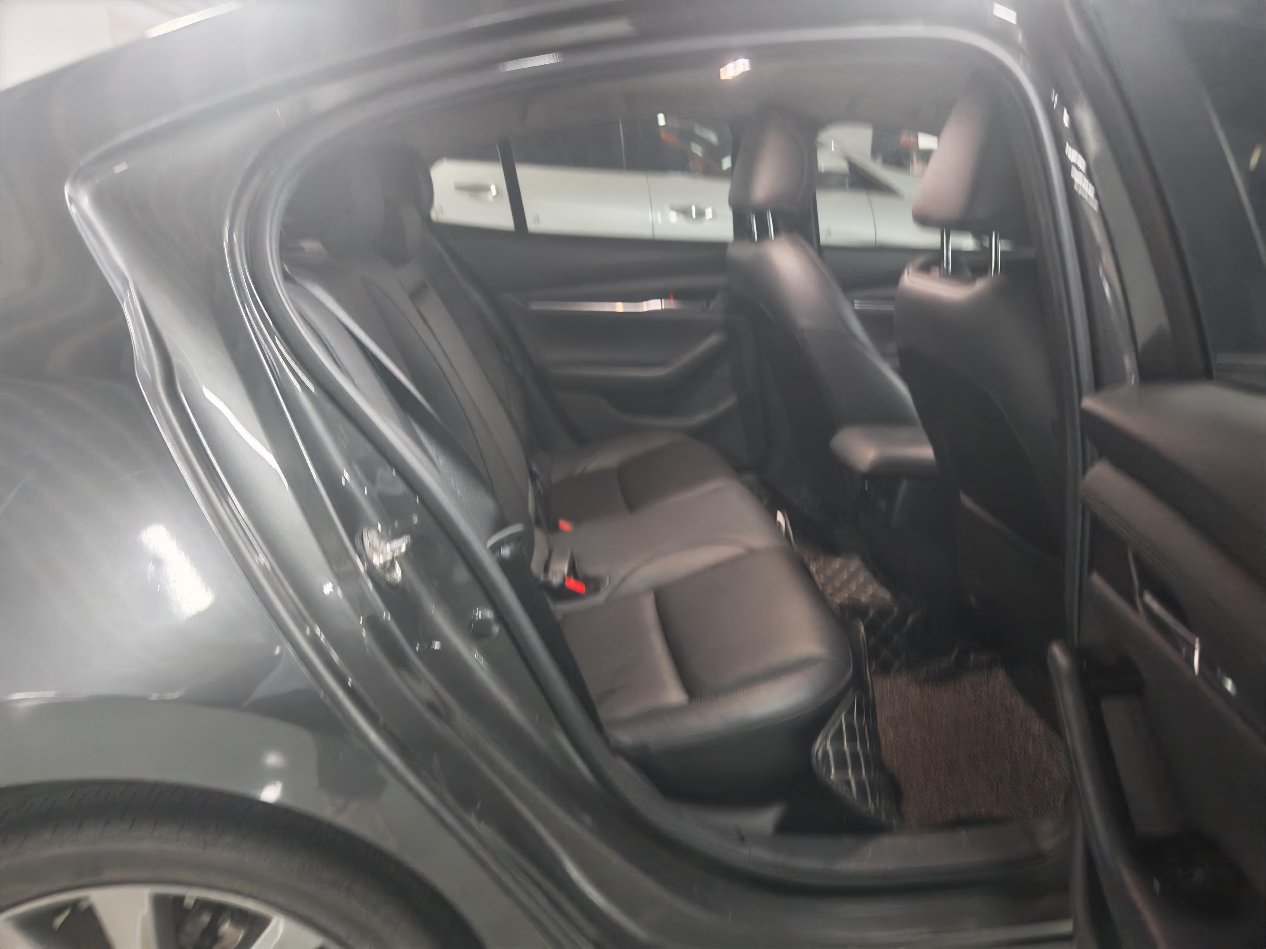 Mazda 3 2020 thumb 10