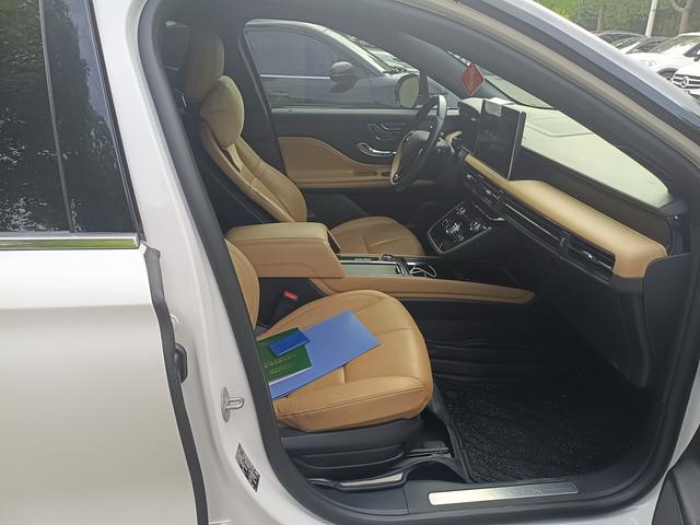 Lincoln Aviator 2022 thumb 6