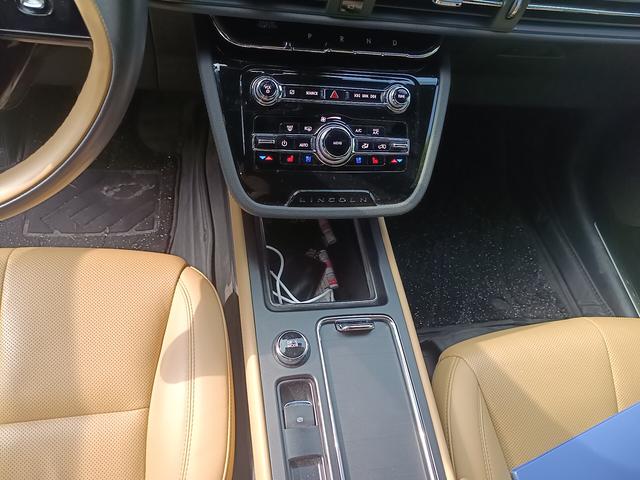 Lincoln Aviator 2022 thumb 12