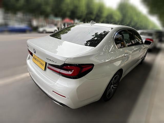 BMW 5 серии 2021 thumb 2