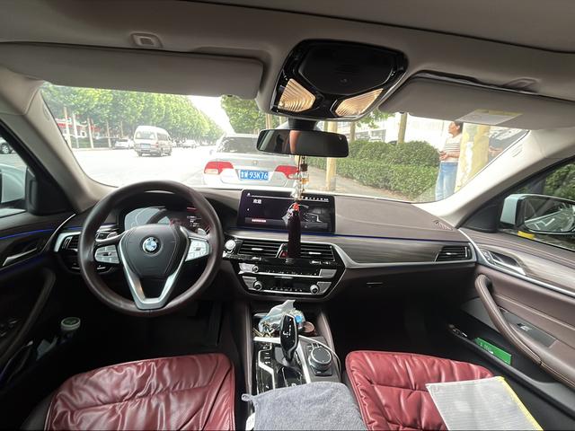 BMW 5 серии 2021 thumb 8