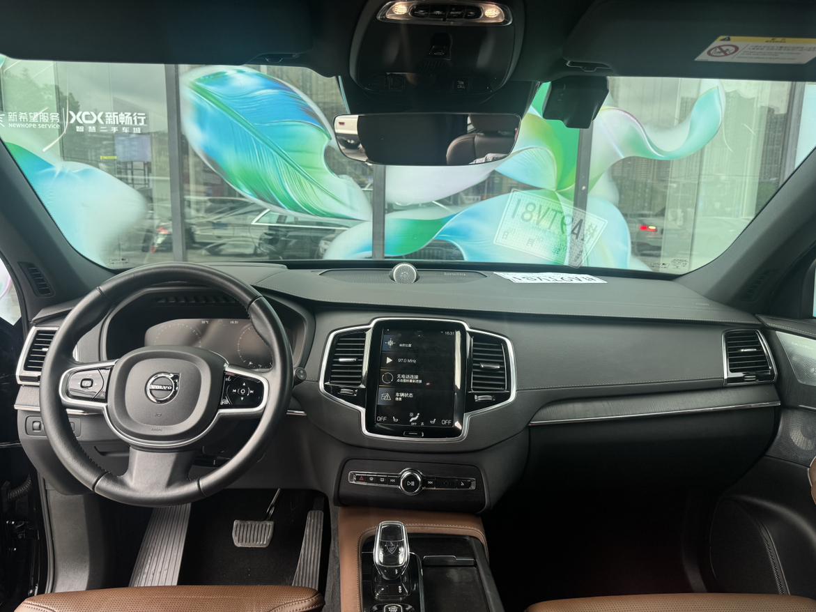 Volvo XC90 2021 thumb 10