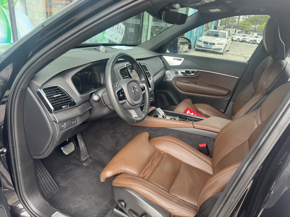 Volvo XC90 2021 thumb 12
