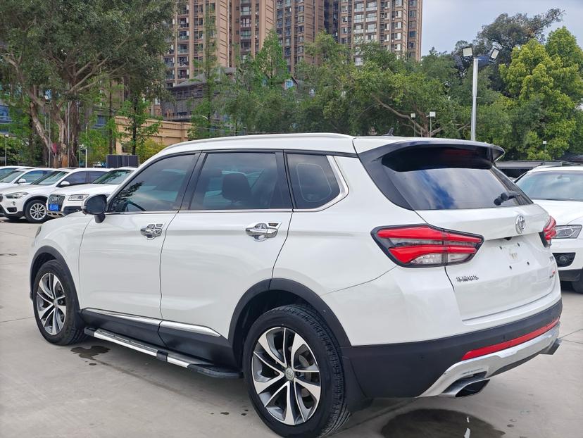 Brilliance V7 2018 thumb 2