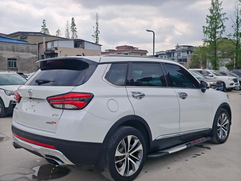 Brilliance V7 2018 thumb 4