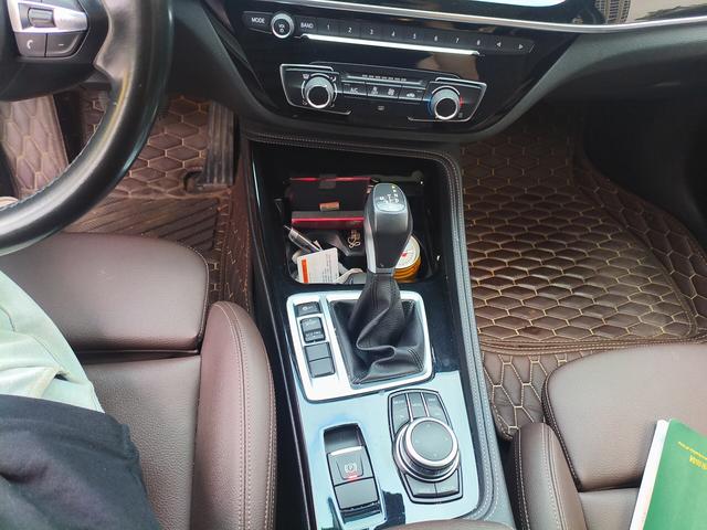BMW 1 серии 2019 thumb 12