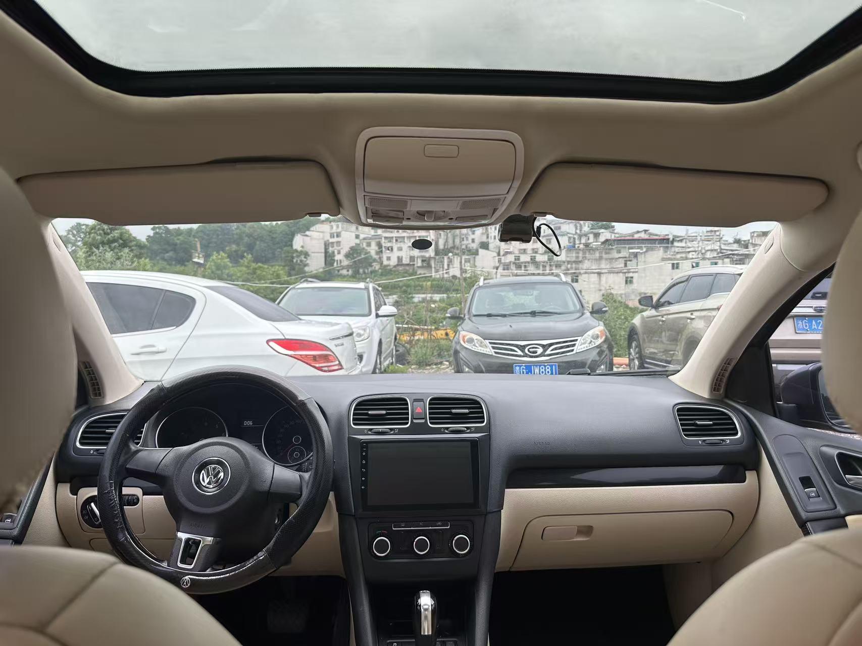 Volkswagen Golf Sportsvan 2012 thumb 5