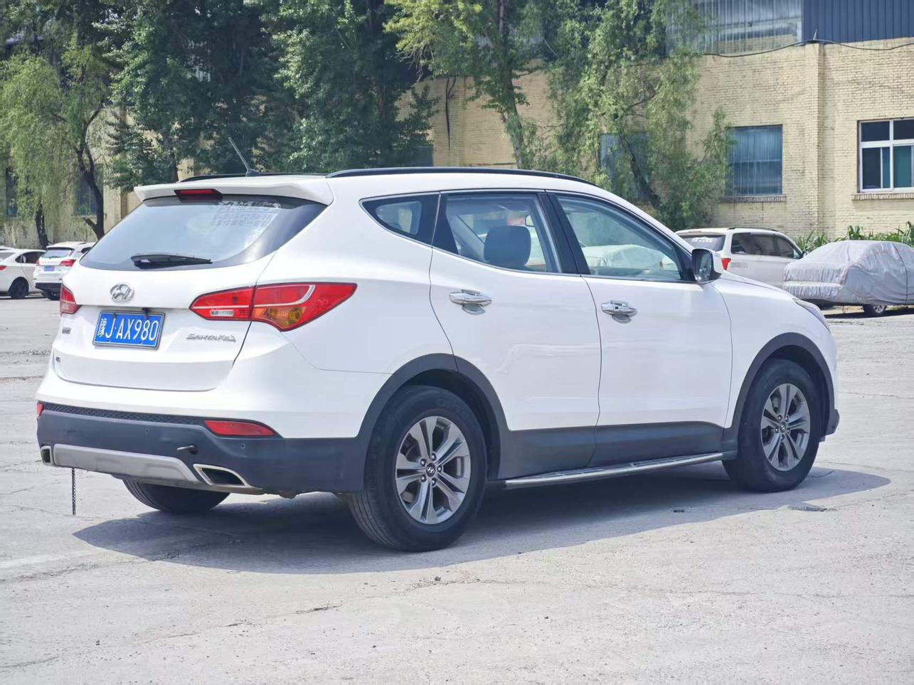 Hyundai Santa Fe 2013 thumb 4