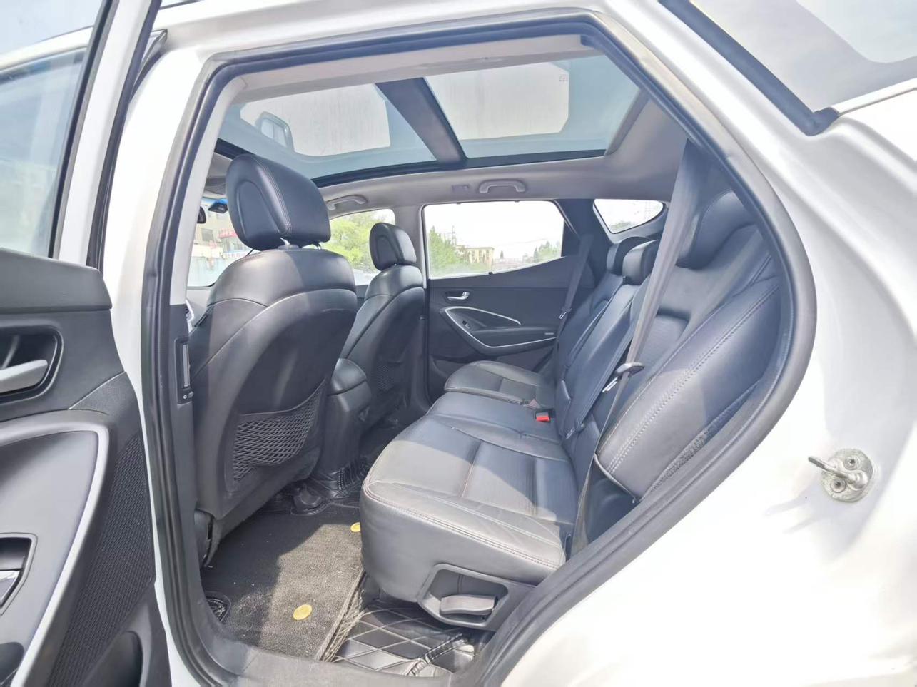 Hyundai Santa Fe 2013 thumb 12