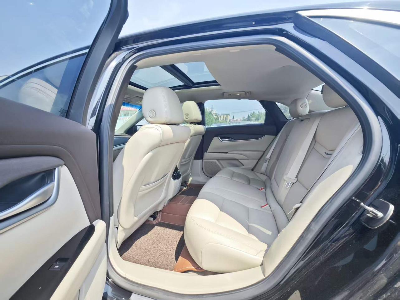 Cadillac XTS 2015 thumb 12