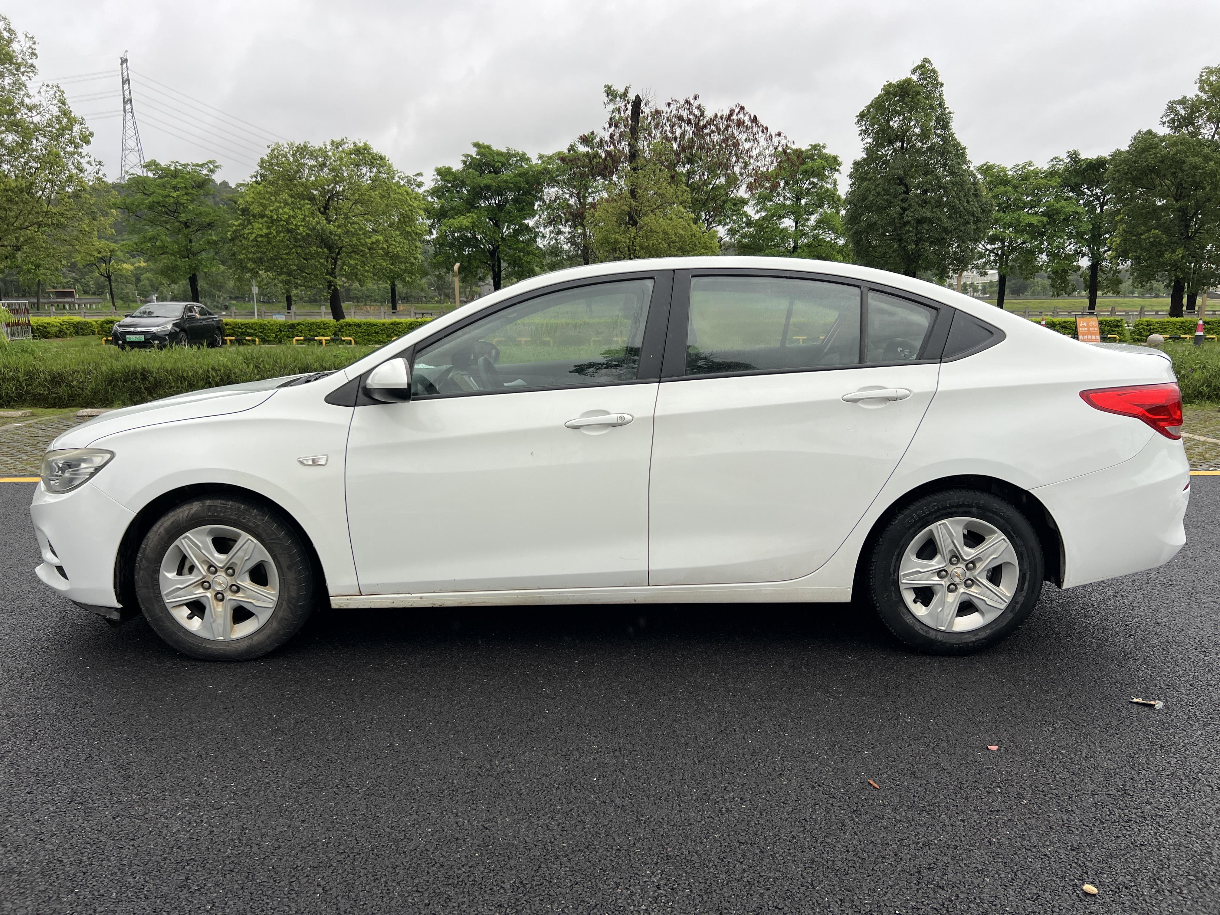 Chevrolet Cavalier 2016 thumb 2