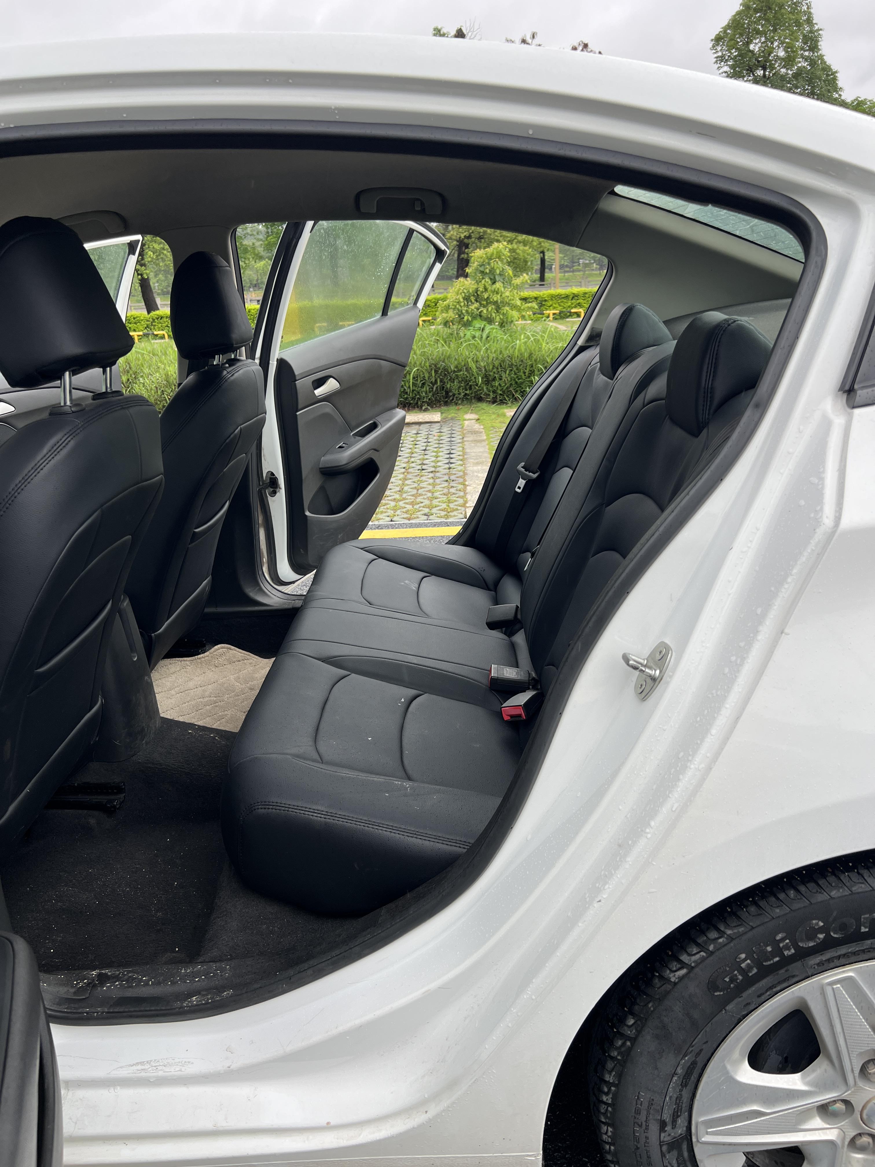 Chevrolet Cavalier 2016 thumb 10