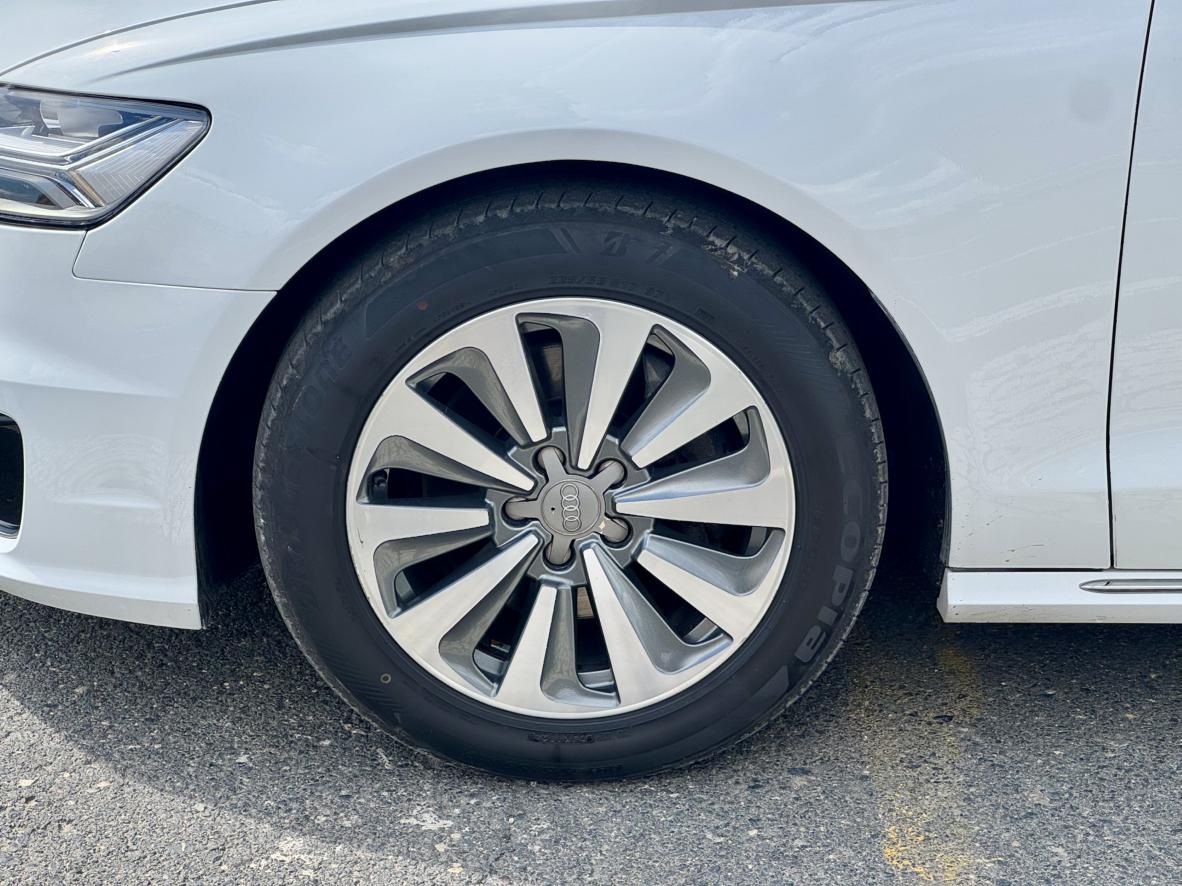 Audi A6 2017 thumb 8