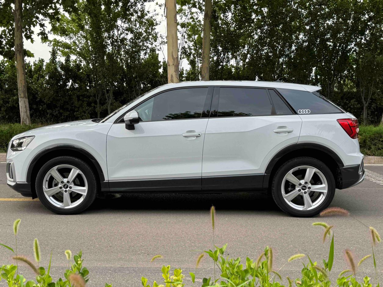 Audi Q2 2022 thumb 2