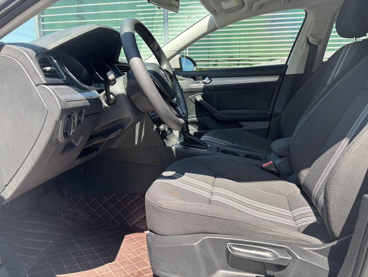 Volkswagen Lamando 2017 thumb 6
