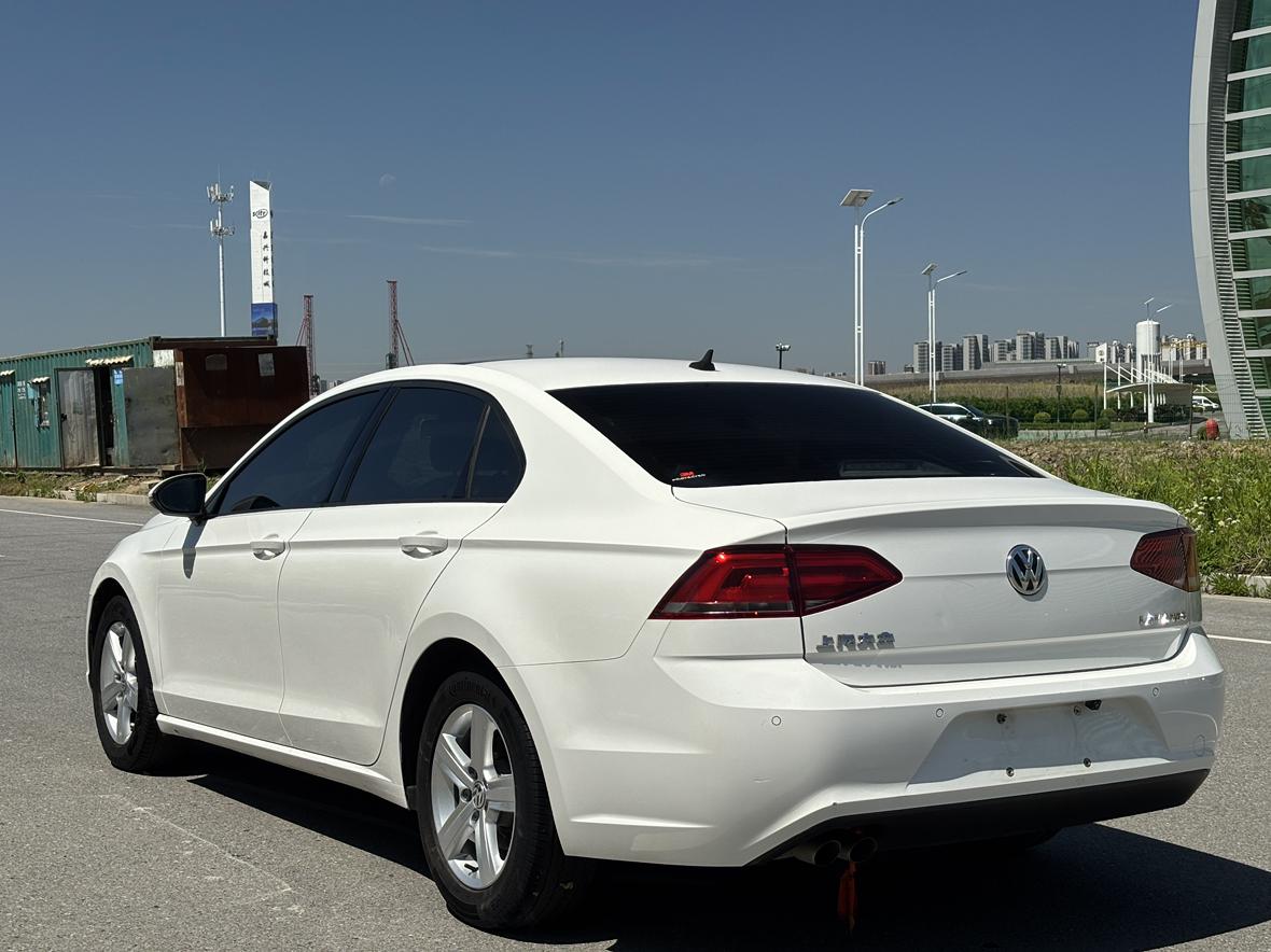 Volkswagen Lamando 2017 thumb 11