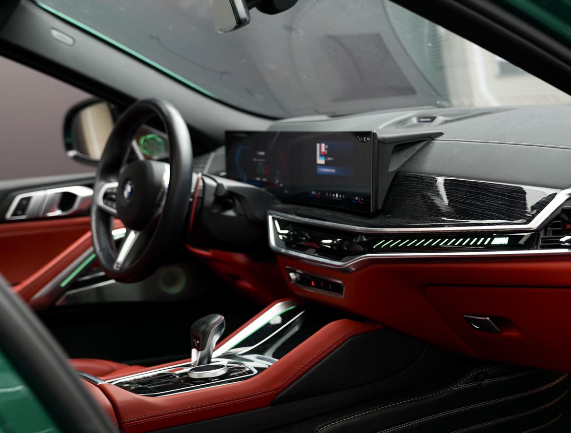 BMW X6 M 2023 thumb 12