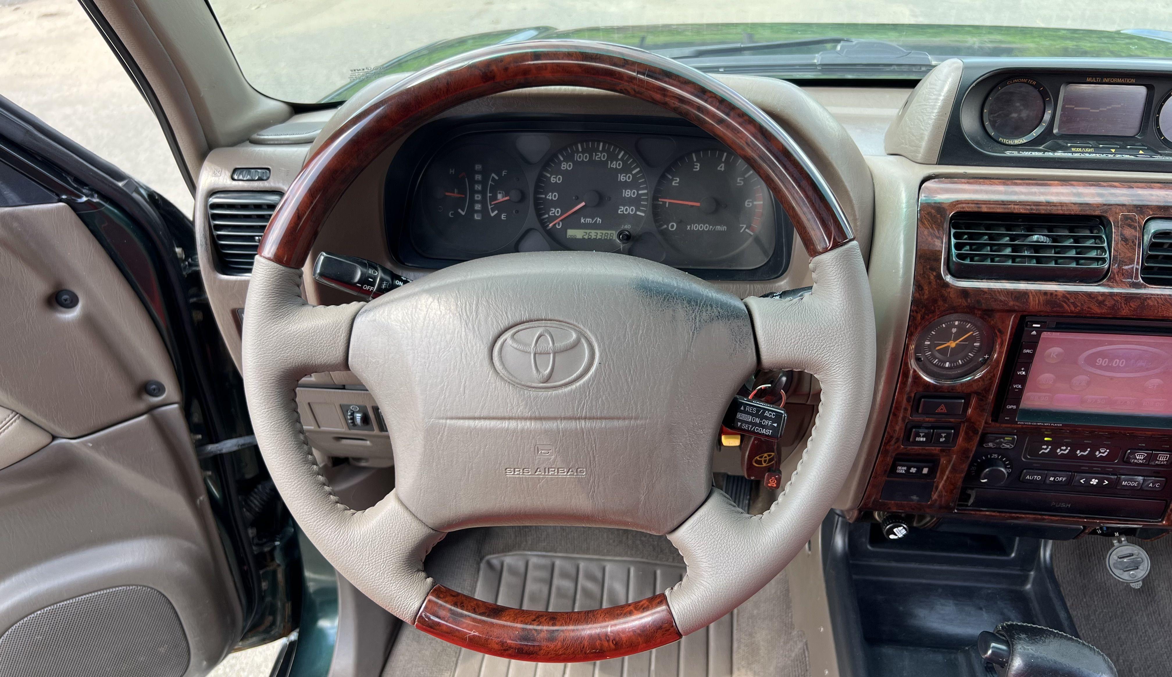 Toyota Land Cruiser Prado 2001 thumb 10