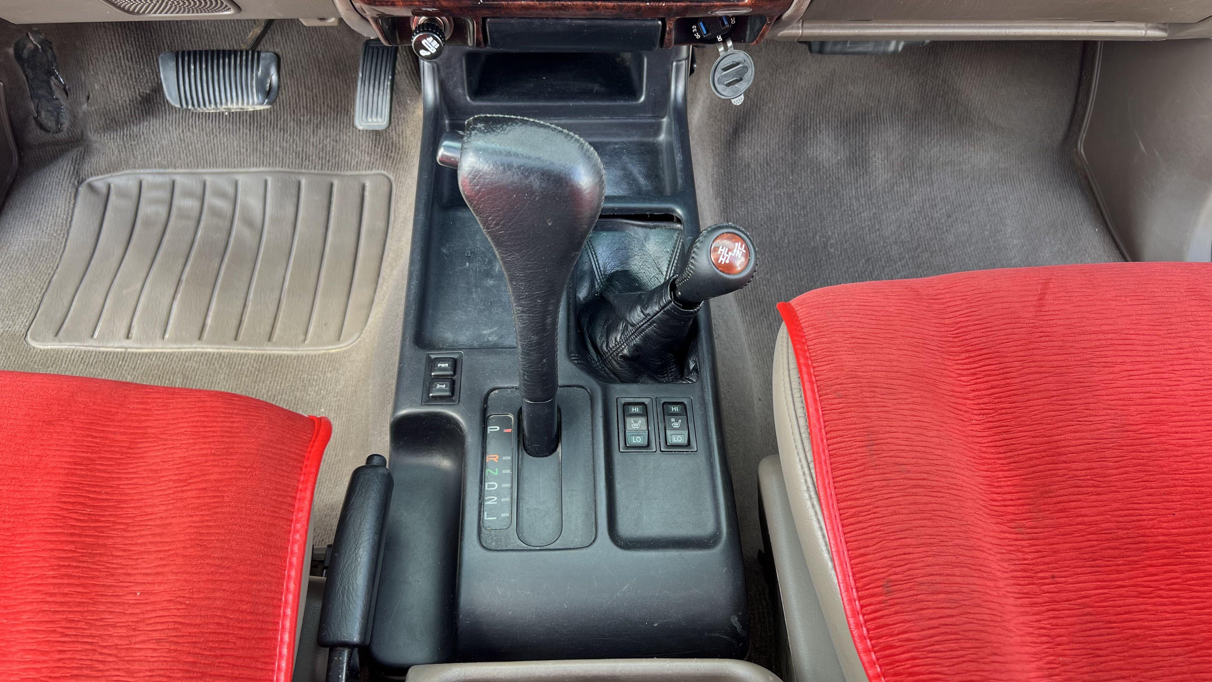 Toyota Land Cruiser Prado 2001 thumb 11