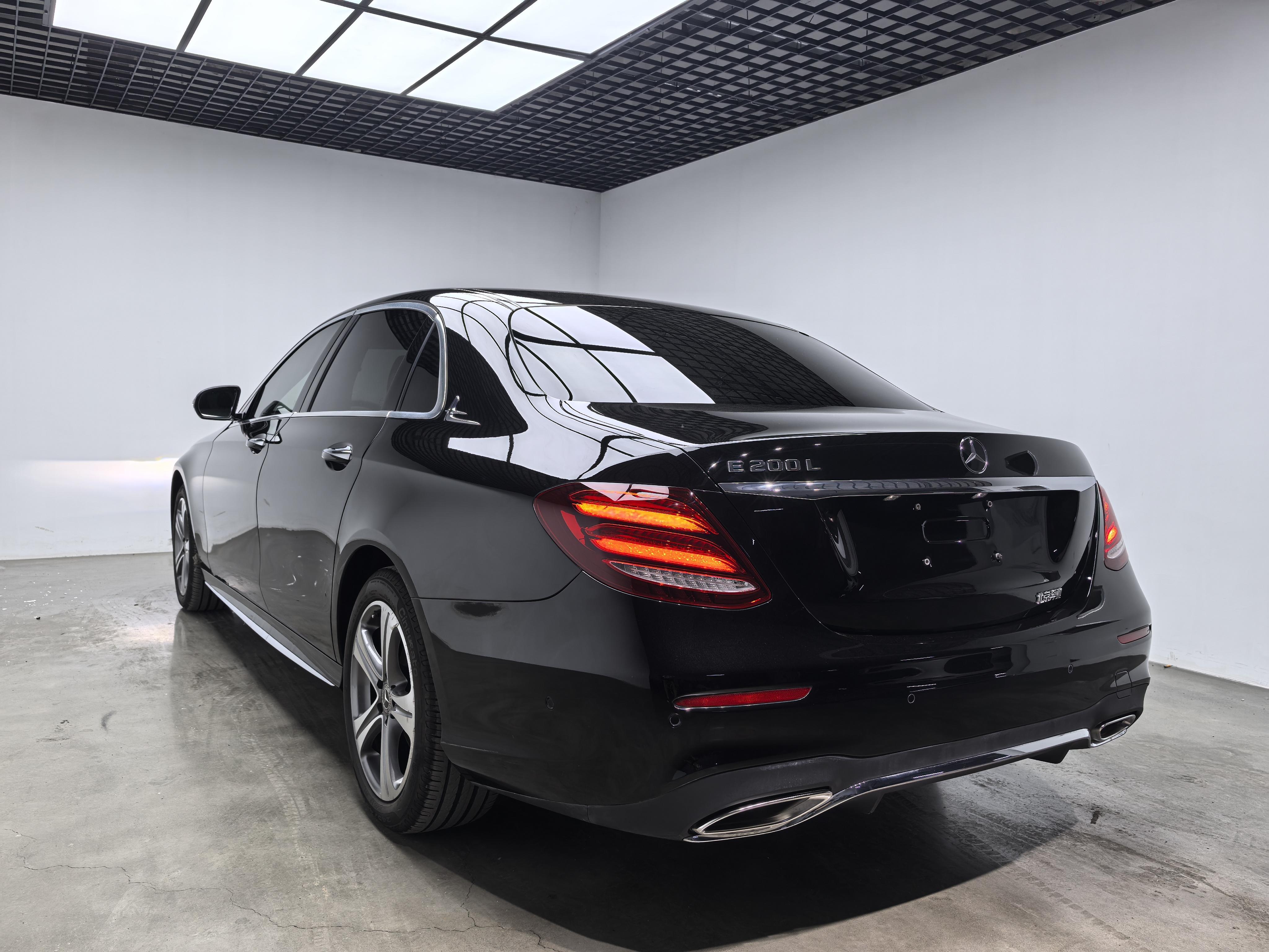 Mercedes-Benz E-Класс 2019 thumb 2