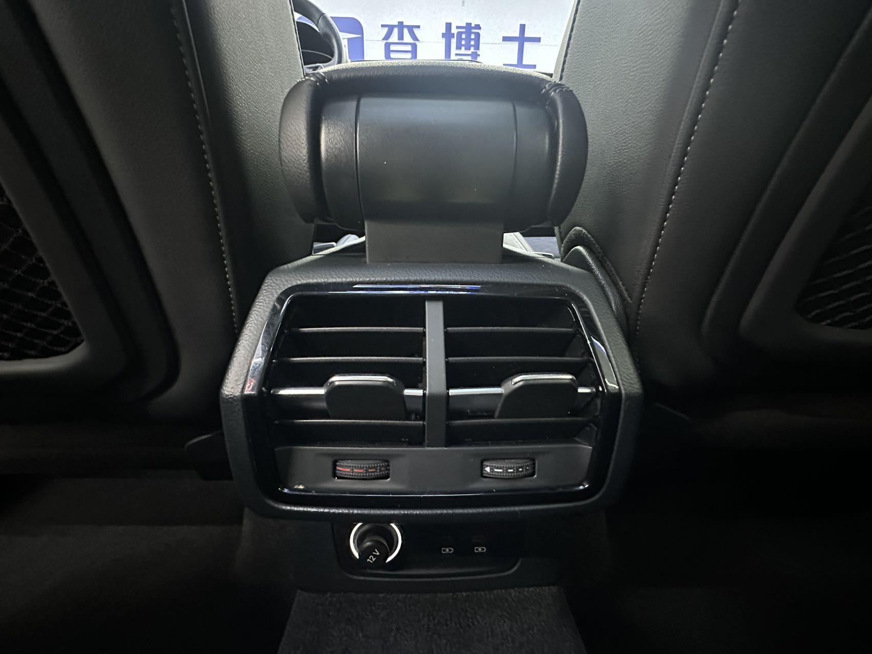 Audi Q3 2022 thumb 12