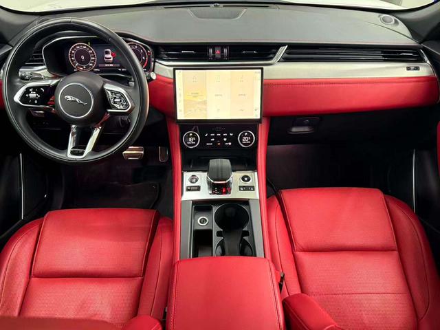 Jaguar F-Pace 2024 thumb 5