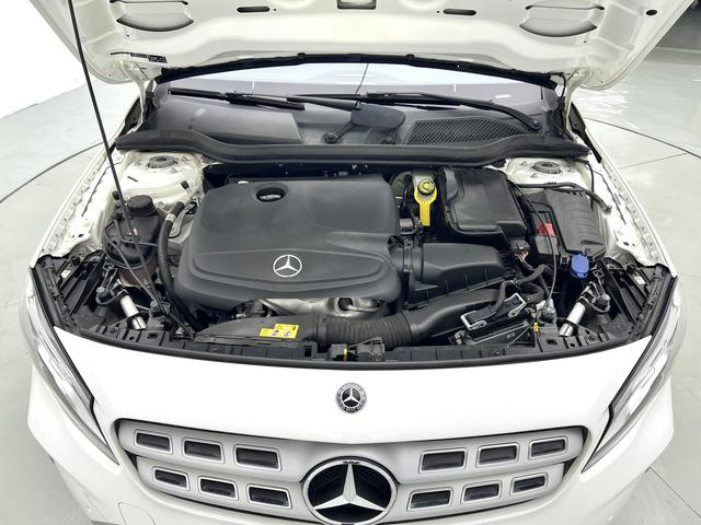 Mercedes-Benz GLA 2018 thumb 8