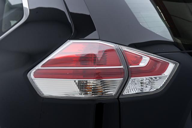 Nissan X-Trail 2014 thumb 11