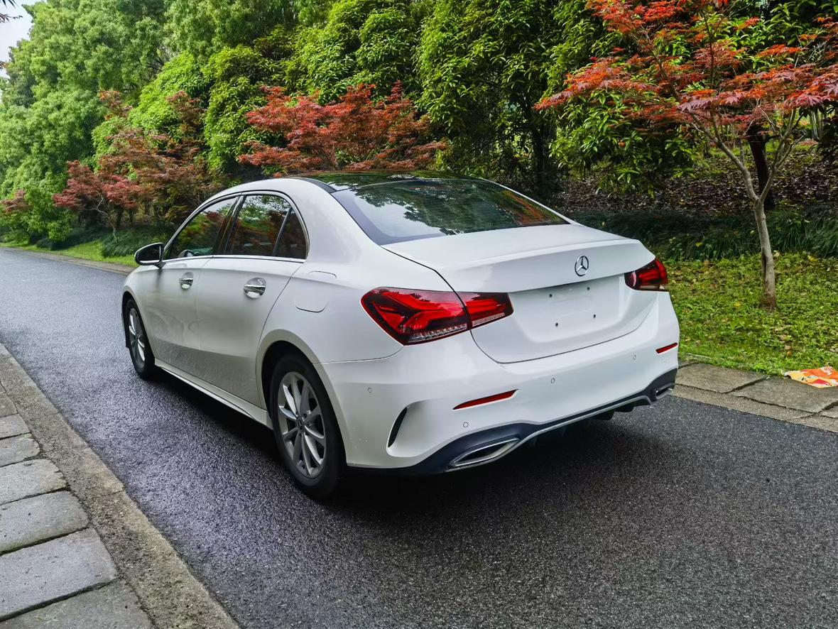 Mercedes-Benz A-Класс 2019 thumb 2
