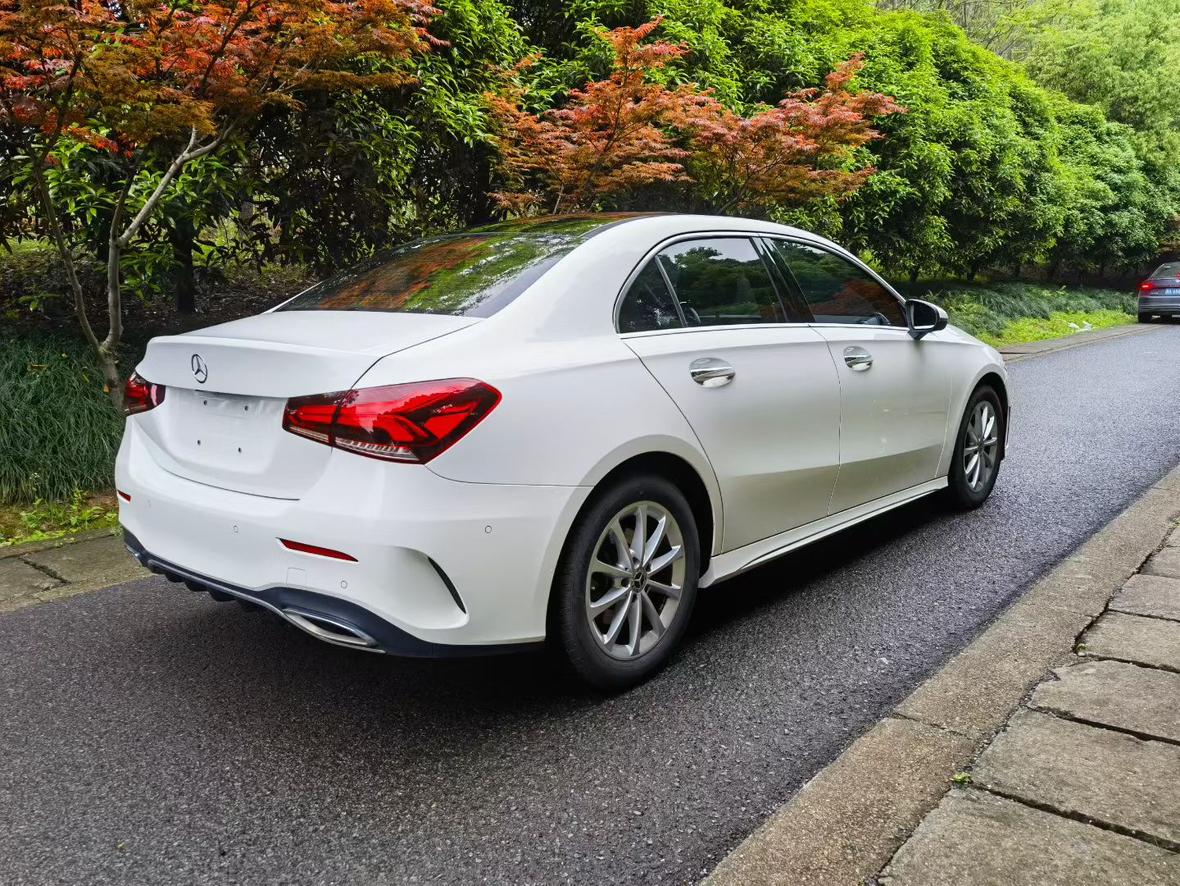 Mercedes-Benz A-Класс 2019 thumb 3