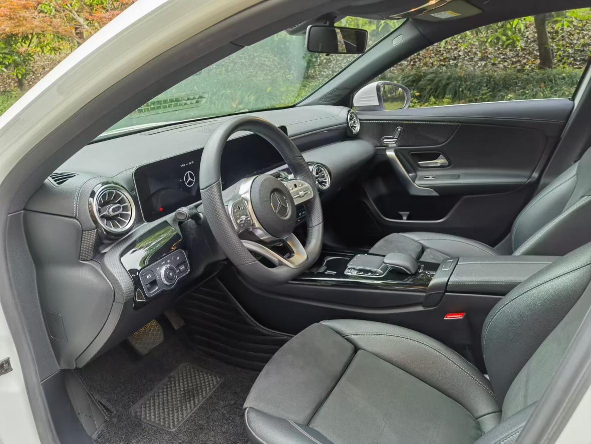 Mercedes-Benz A-Класс 2019 thumb 7