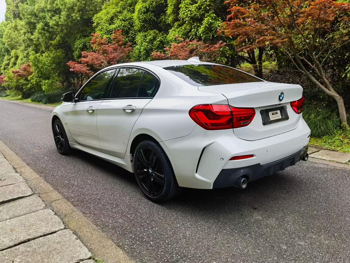 BMW 1 серии 2021 thumb 2