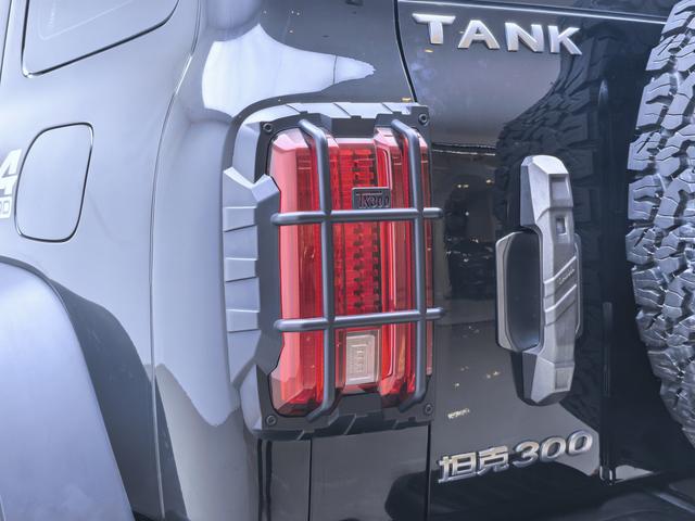 Tank 300 2023 thumb 11