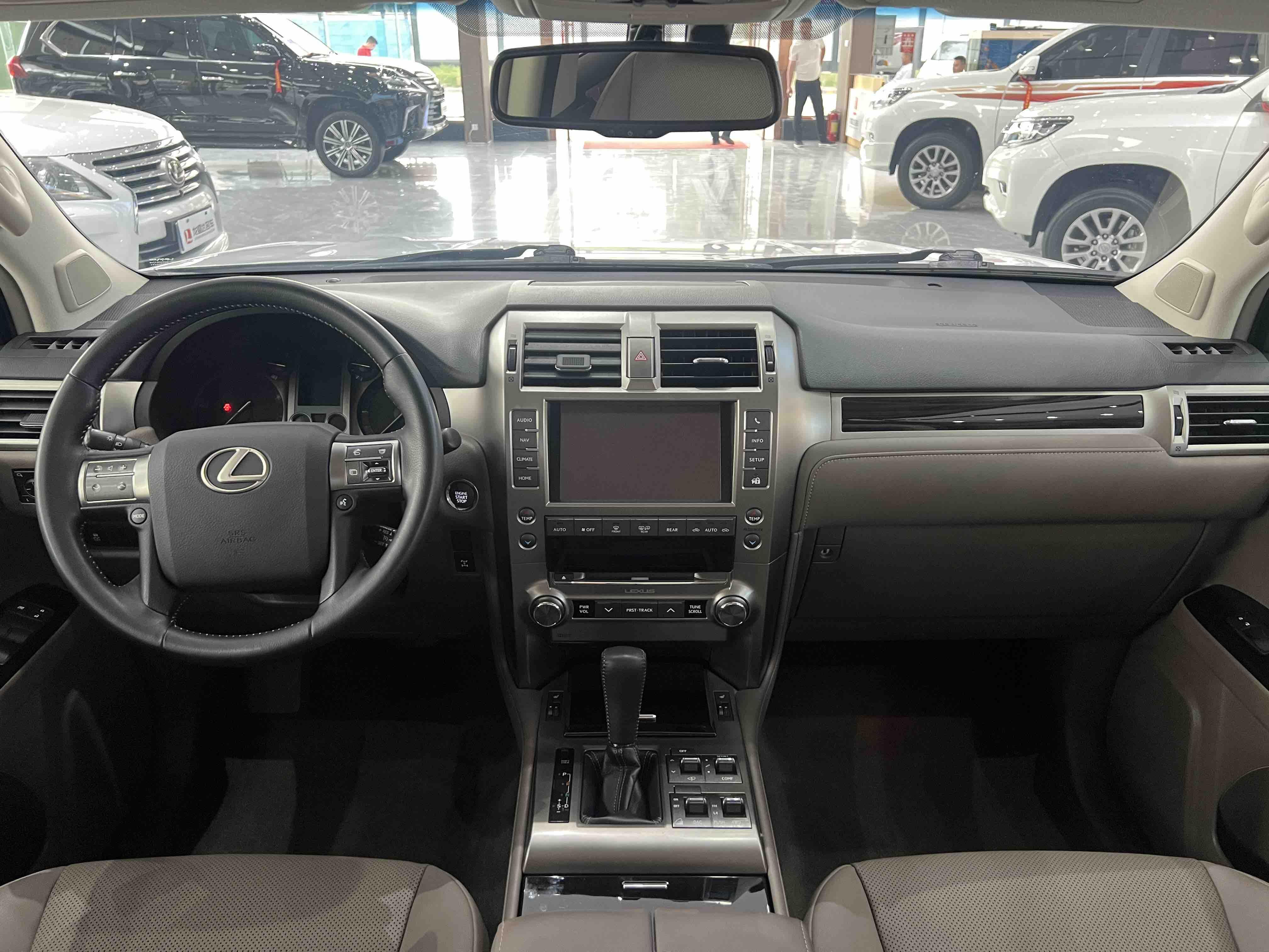 Lexus GX 2019 thumb 3