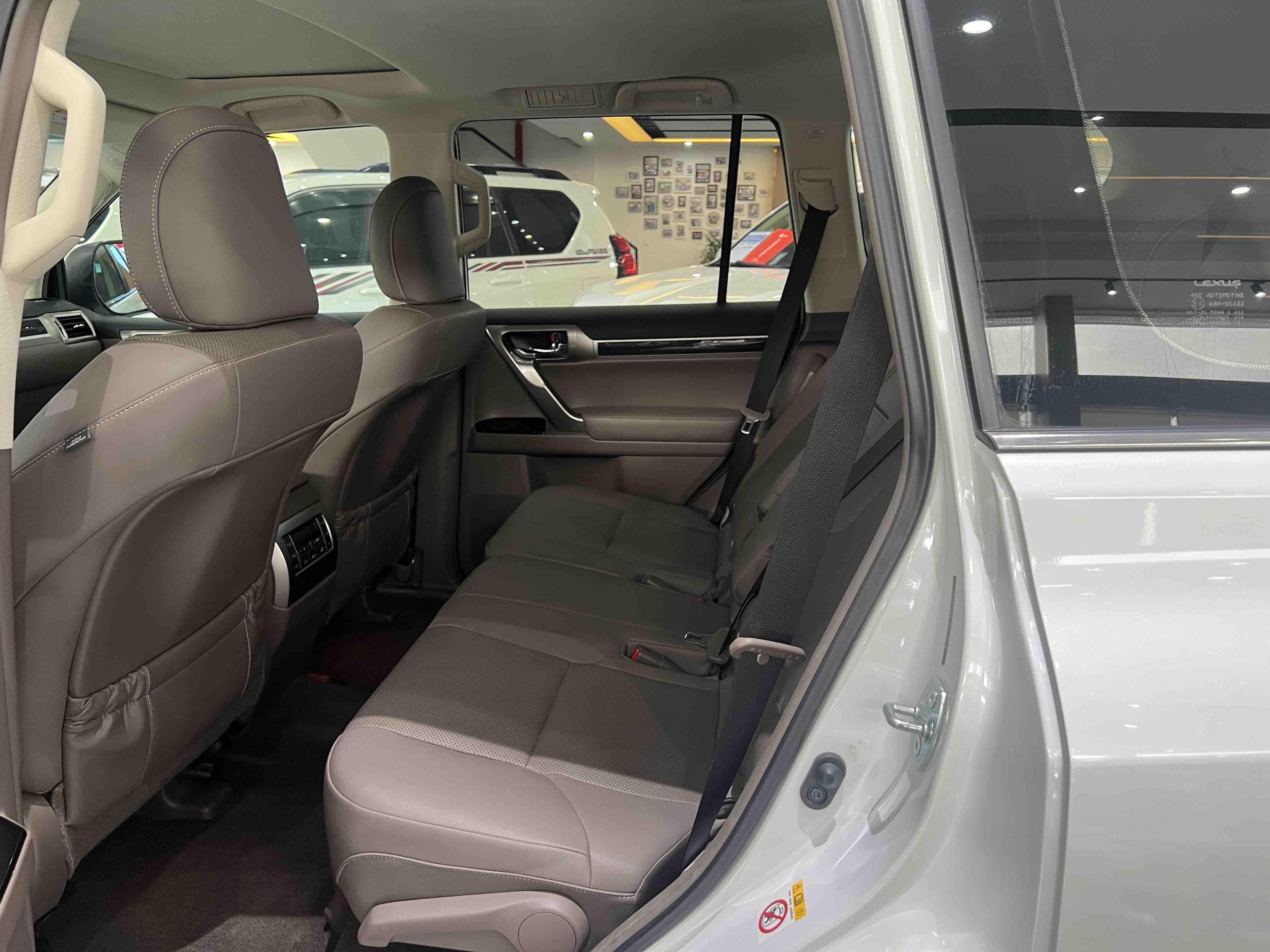 Lexus GX 2019 thumb 6