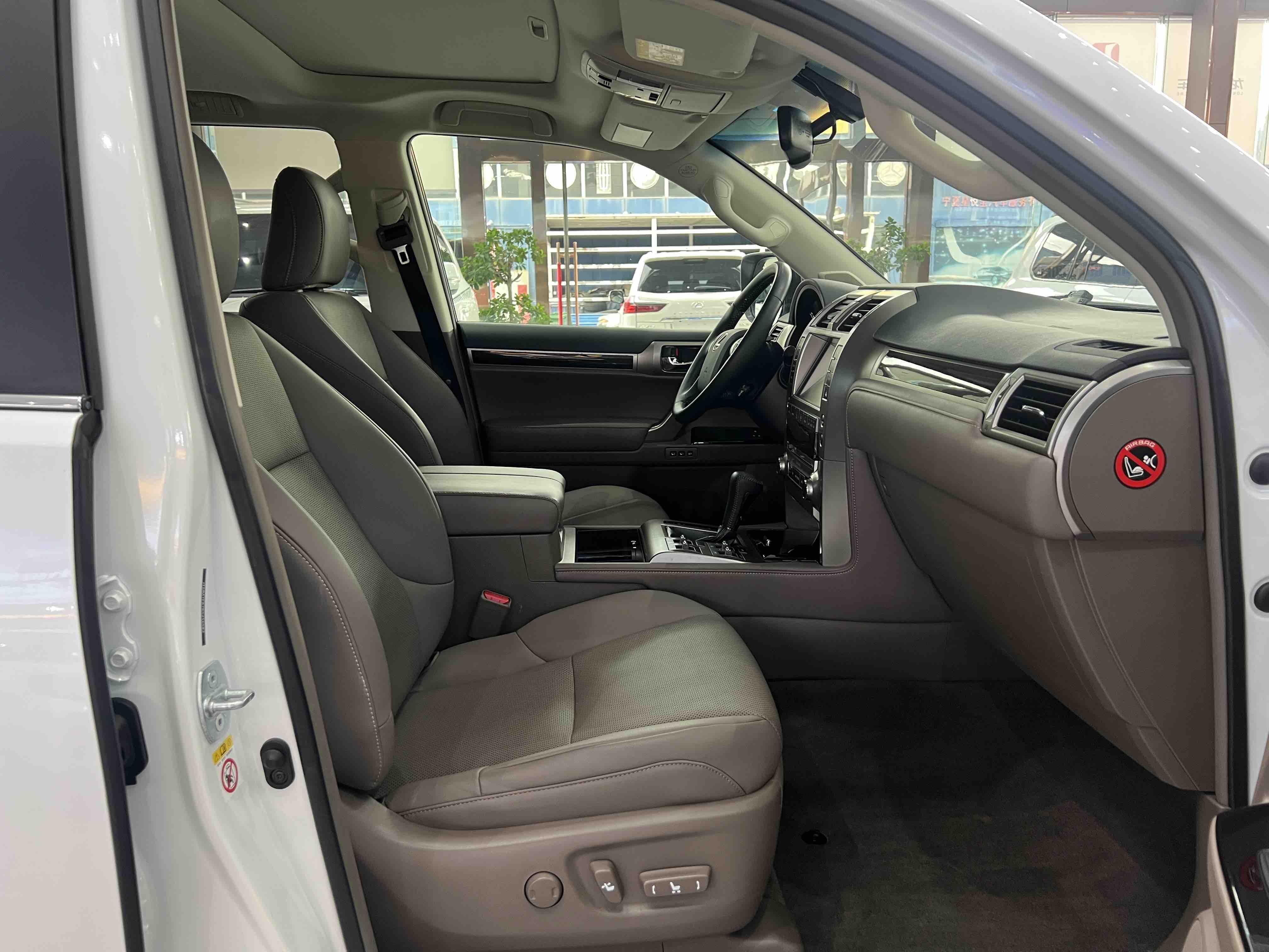 Lexus GX 2019 thumb 8