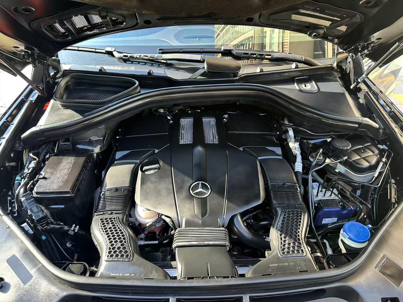 Mercedes-Benz GLS 2016 thumb 5