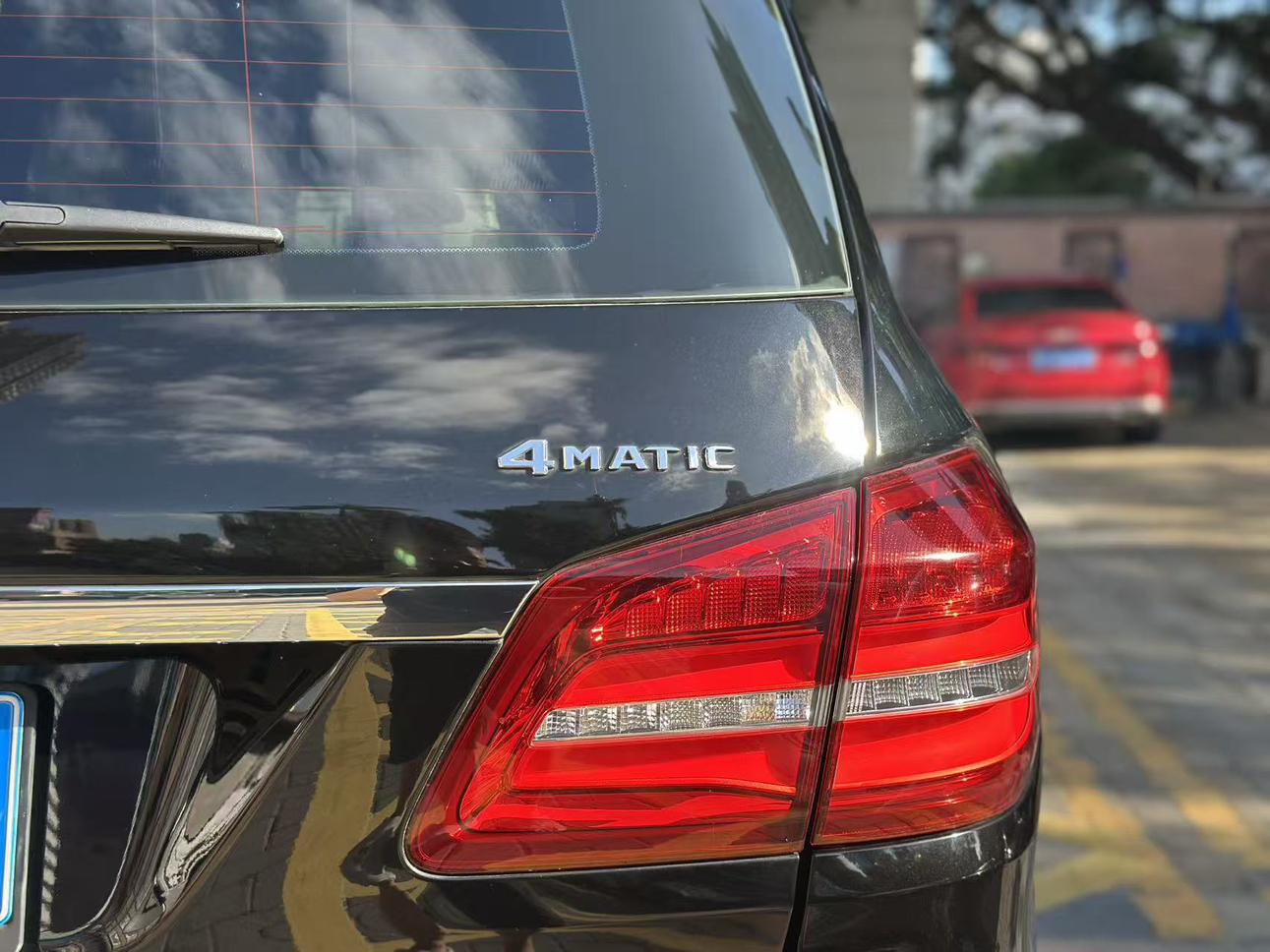 Mercedes-Benz GLS 2016 thumb 8