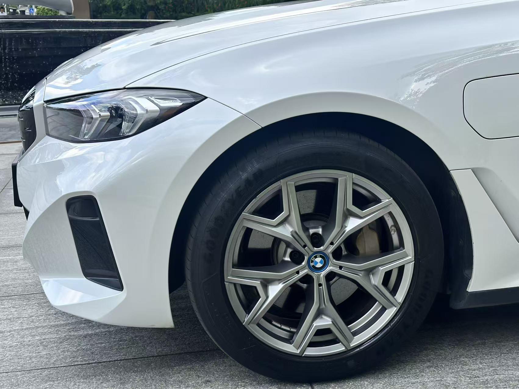 BMW i3 2022 thumb 6