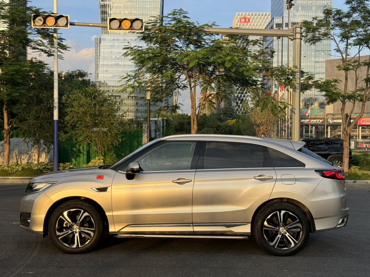 Honda UR-V 2017 thumb 2