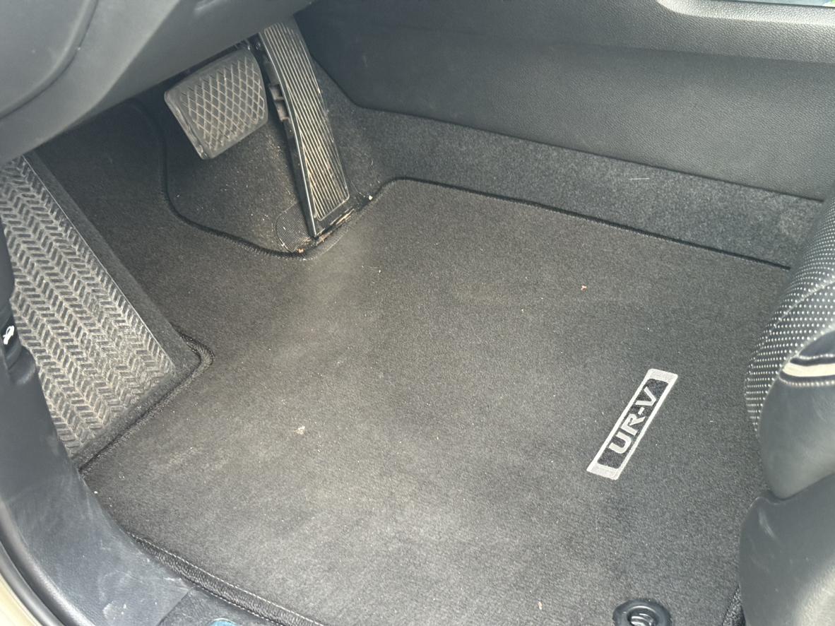 Honda UR-V 2017 thumb 11