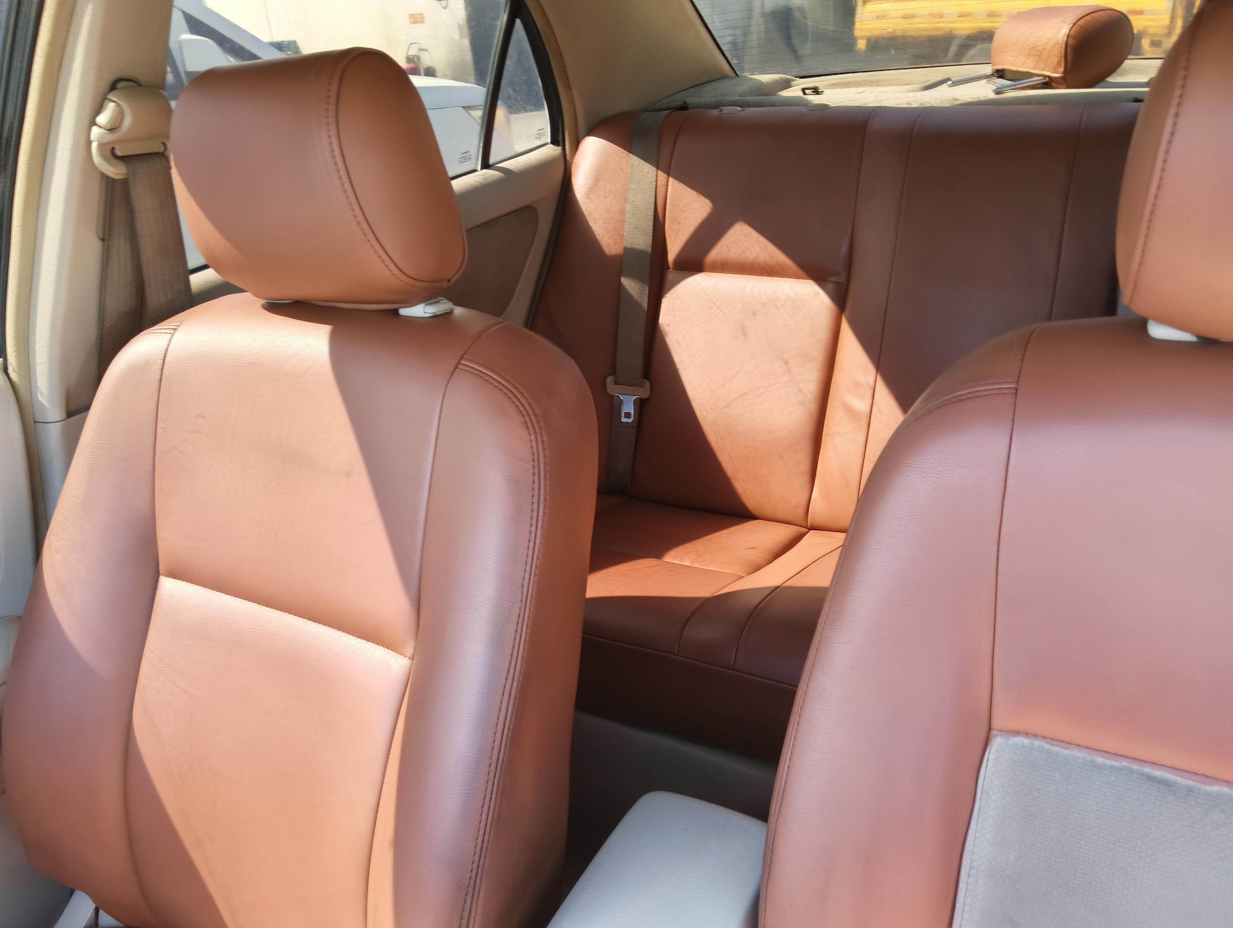 Toyota Corolla 2013 thumb 7