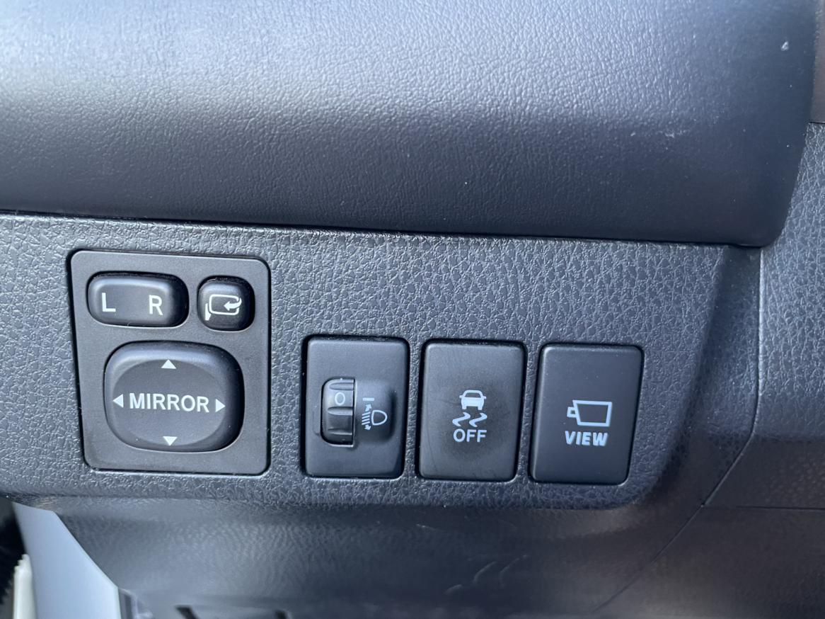 Toyota RAV4 2018 thumb 9