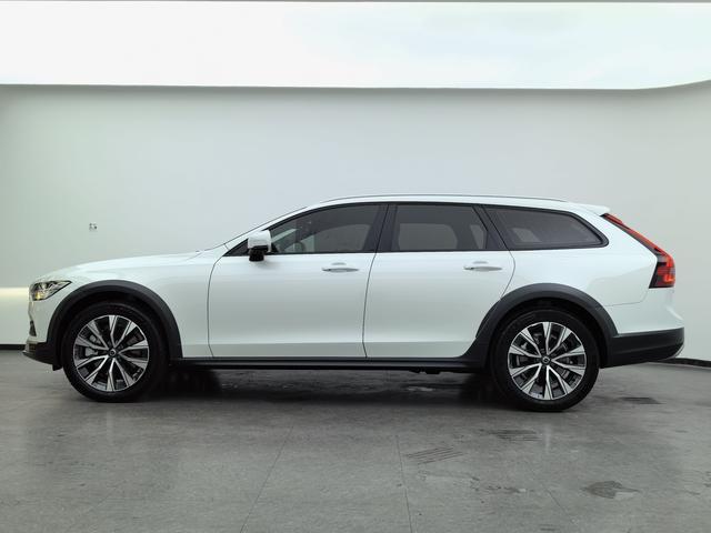 Volvo V90 2021 thumb 2