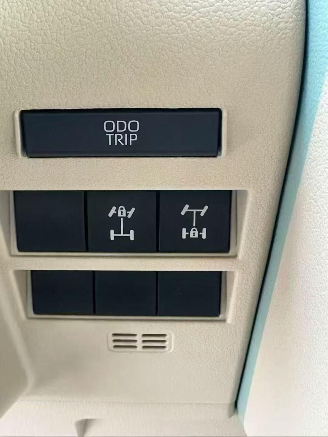 Toyota Land Cruiser 2026 thumb 11