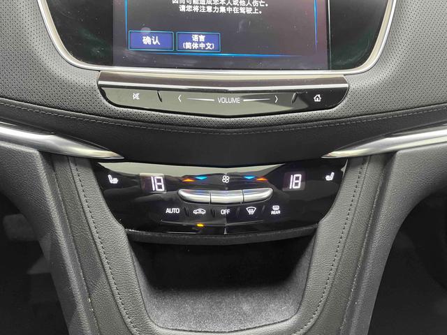 Cadillac XT5 2018 thumb 8