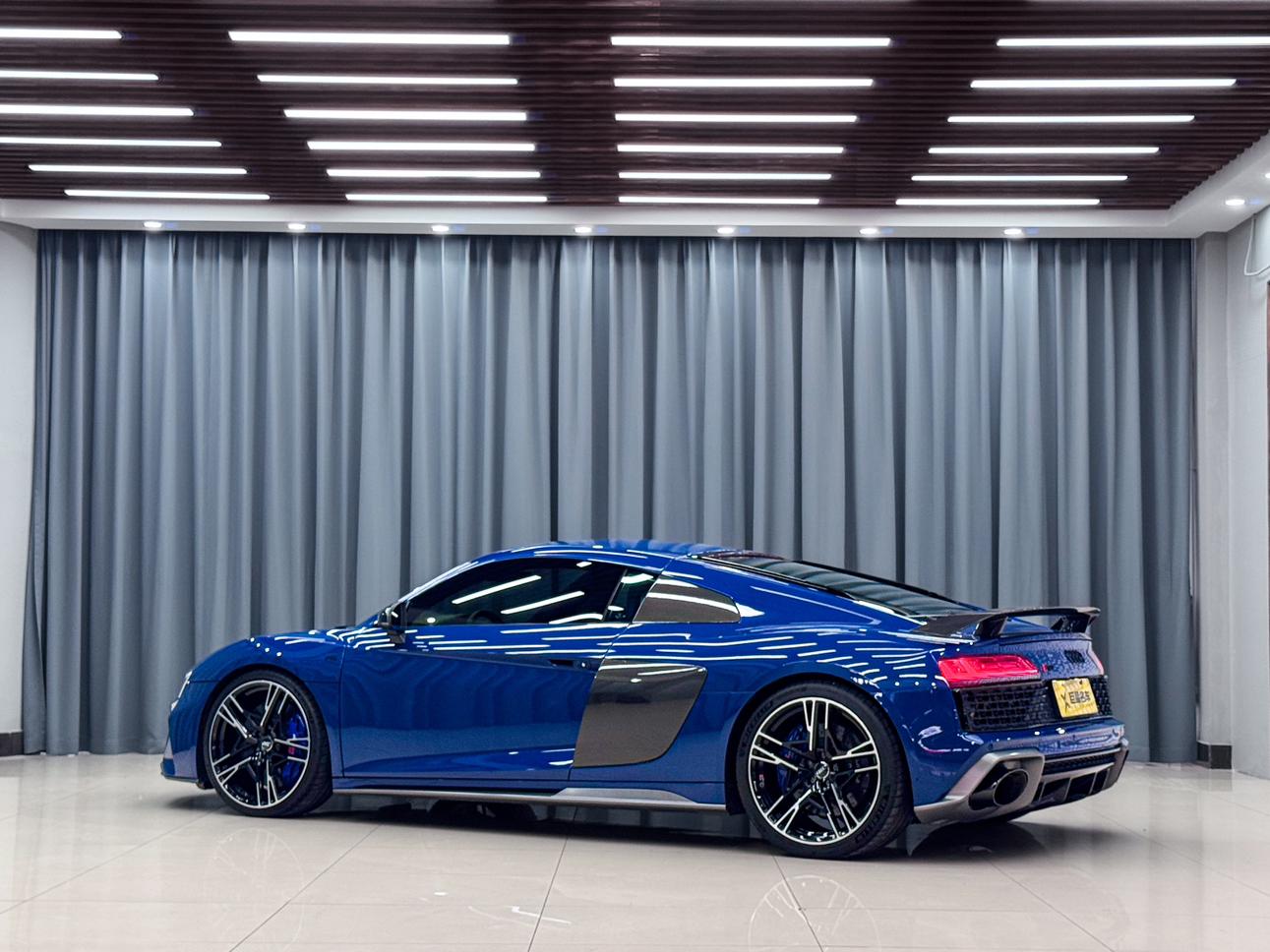 Audi R8 2021 thumb 11